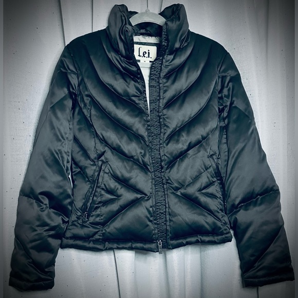 L.E.I - Picture 2 of 2